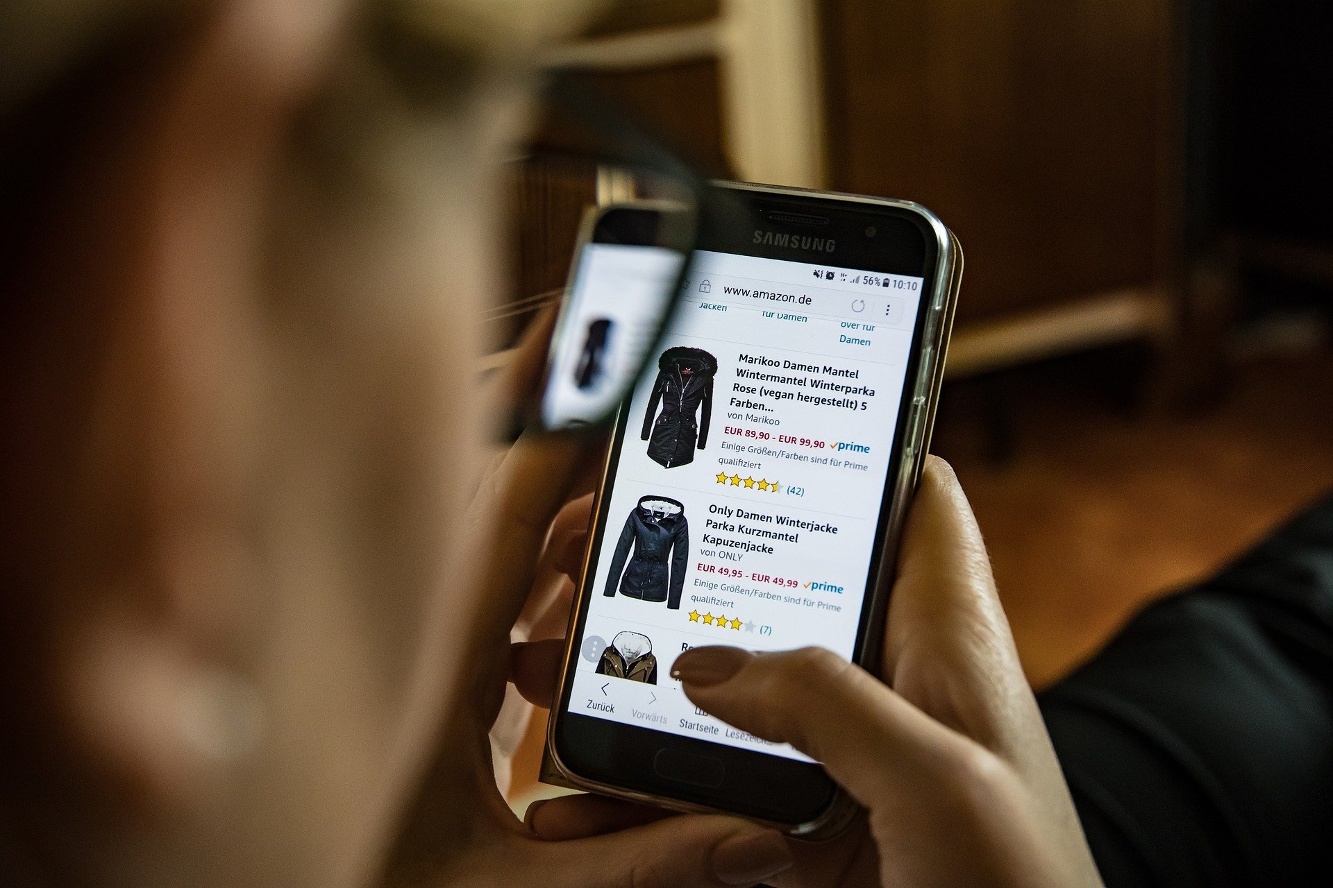 Digital Shopping Drives the Luxury Market