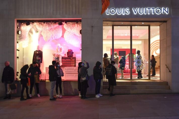 05.13.21 - Pent-Up Luxury Demand Keeps LVMH On Top Of The World’s Largest Apparel Companies - Forbes